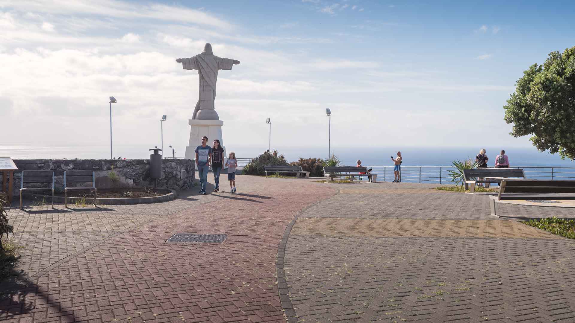 cristo rei viewpoint madeira 8