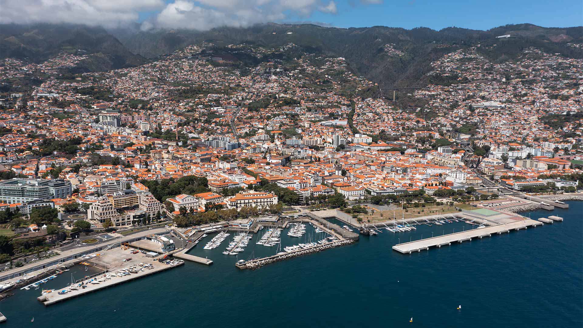 marina de funchal 6