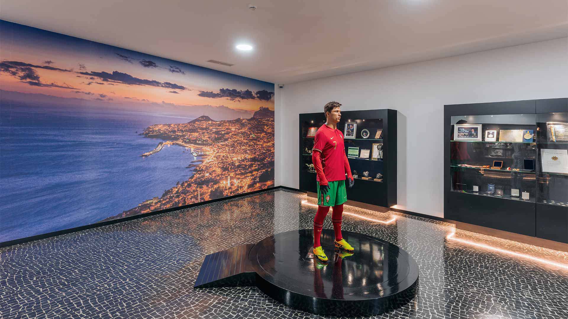 Como é o Museu CR7 na Ilha da Madeira? Veja por dentro! - Cultuga